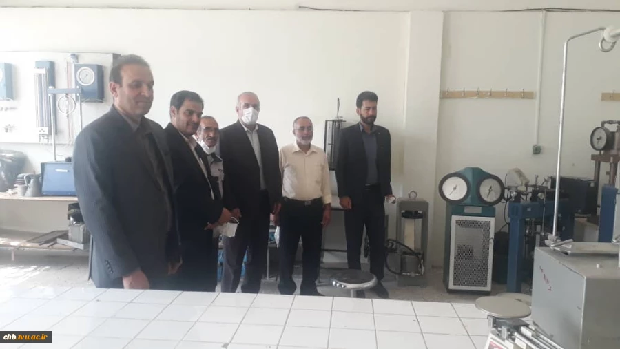 بازدید مدیر عامل شرکت شهرک های صنعتی چهارمحال و بختیاری  و انعقاد تفاهم نامه با دانشگاه فنی و حرفه ای استان چهار محال و بختیاری به مناسبت هفته ملی مهارت و آموزش فنی و حرفه ای 2