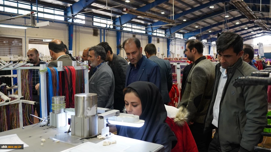 بازدید علمی جمعی از اساتید و کارشناسان دانشگاه از گروه صنعتی انتخاب الکترونیک 2