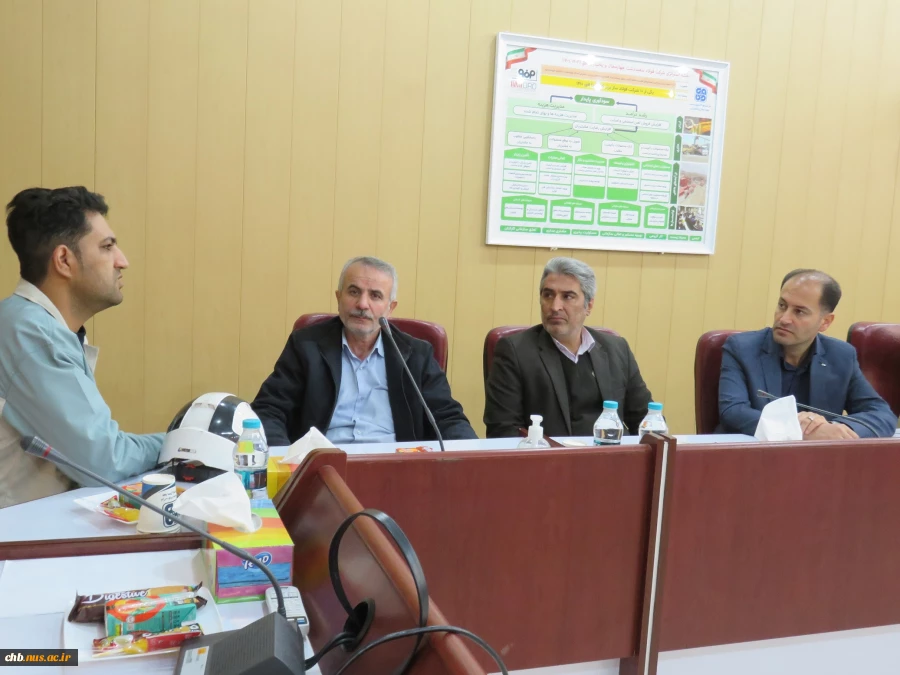 بازدید علمی جمعی از اساتید،دانشجویان و کارشناسان دانشگاه از شرکت فولاد سفید دشت 4
