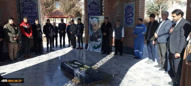 حضور ریاست دانشگاه فنی و حرفه ای استان به همراه روسای آموزشکده های استان ، جمعی از کارکنان ، اساتید و دانشجویان عزیز در مراسم دومین سالگرد شهادت حاج قاسم سلیمانی در مصلی بزرگ امام خمینی ره شهرکرد  3