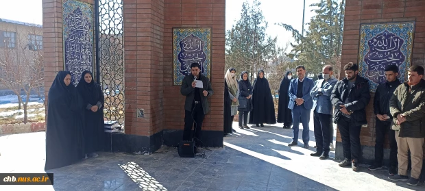 حضور ریاست دانشگاه فنی و حرفه ای استان به همراه روسای آموزشکده های استان ، جمعی از کارکنان ، اساتید و دانشجویان عزیز در مراسم دومین سالگرد شهادت حاج قاسم سلیمانی در مصلی بزرگ امام خمینی ره شهرکرد  5