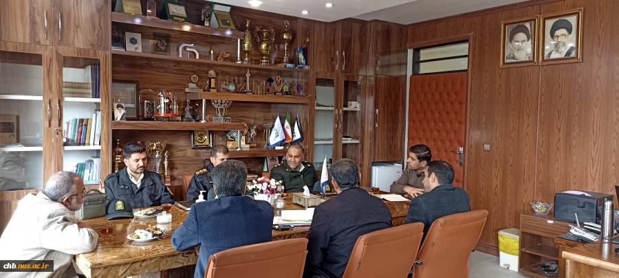 فرمانده نیروی انتظامی استان چهار محال و بختیاری با حضور در دانشگاه فنی و حرفه ای ، با ریاست دانشگاه فنی و حرفه ای استان دیدار کرد  2