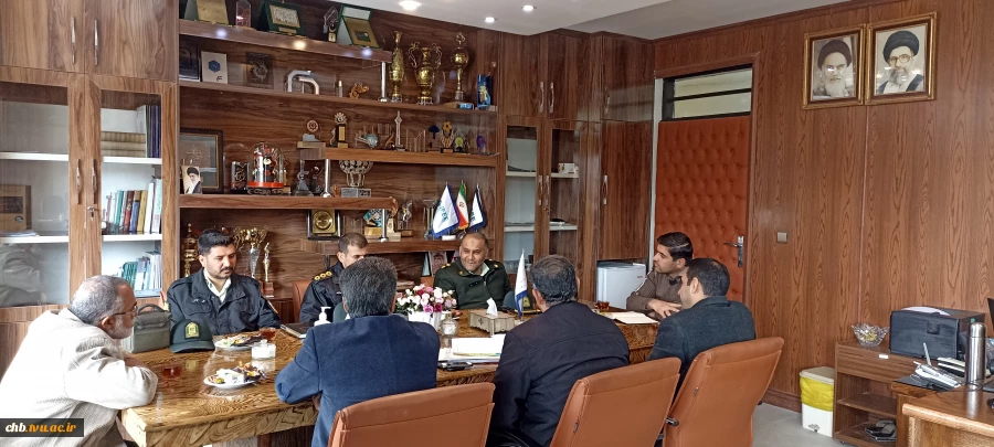 فرمانده نیروی انتظامی استان چهار محال و بختیاری با حضور در دانشگاه فنی و حرفه ای ، با ریاست دانشگاه فنی و حرفه ای استان دیدار کرد  2