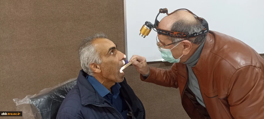 کارگاه آموزشی پیشگیری از بیماری های دهان و دندان در جهت ارتقای سطح علمی و آگاهی کارکنان و اساتید آموزشکده فنی و حرفه ای پسران شهرکرد با حضور دکتر رییسی متخصص دندان پزشکی برگزار شد 3