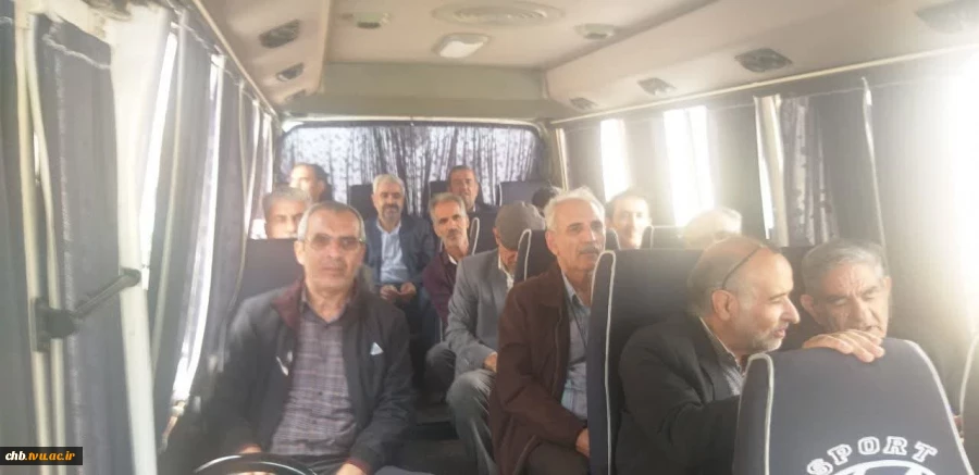 حضور بیش از 200 نفر از اساتید و همکاران شاغل و بازنشسته دانشگاه فنی  وحرفه ای استان در اردوی تفریحی و سیاحتی پارک سرچشمه فرخشهر و موزه  تاریخ طبیعی تنگ صیاد استان چهارمحال و بختیاری   11